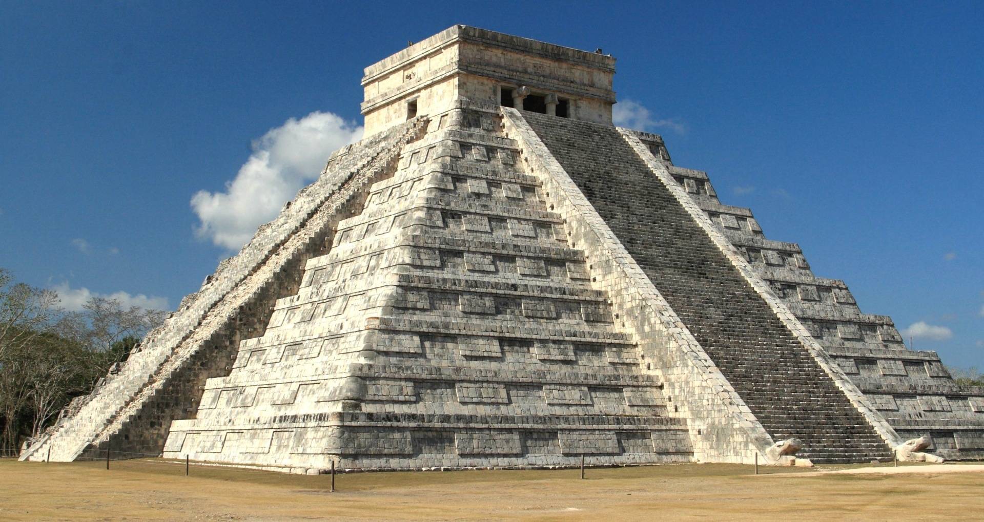 Pyramides Mayas au Mexique El-Castillo-Chichen-Itza-original-3