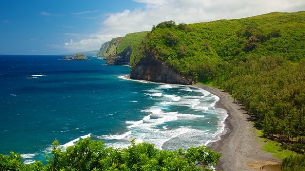 Pololu-Valley-Overlook-37686